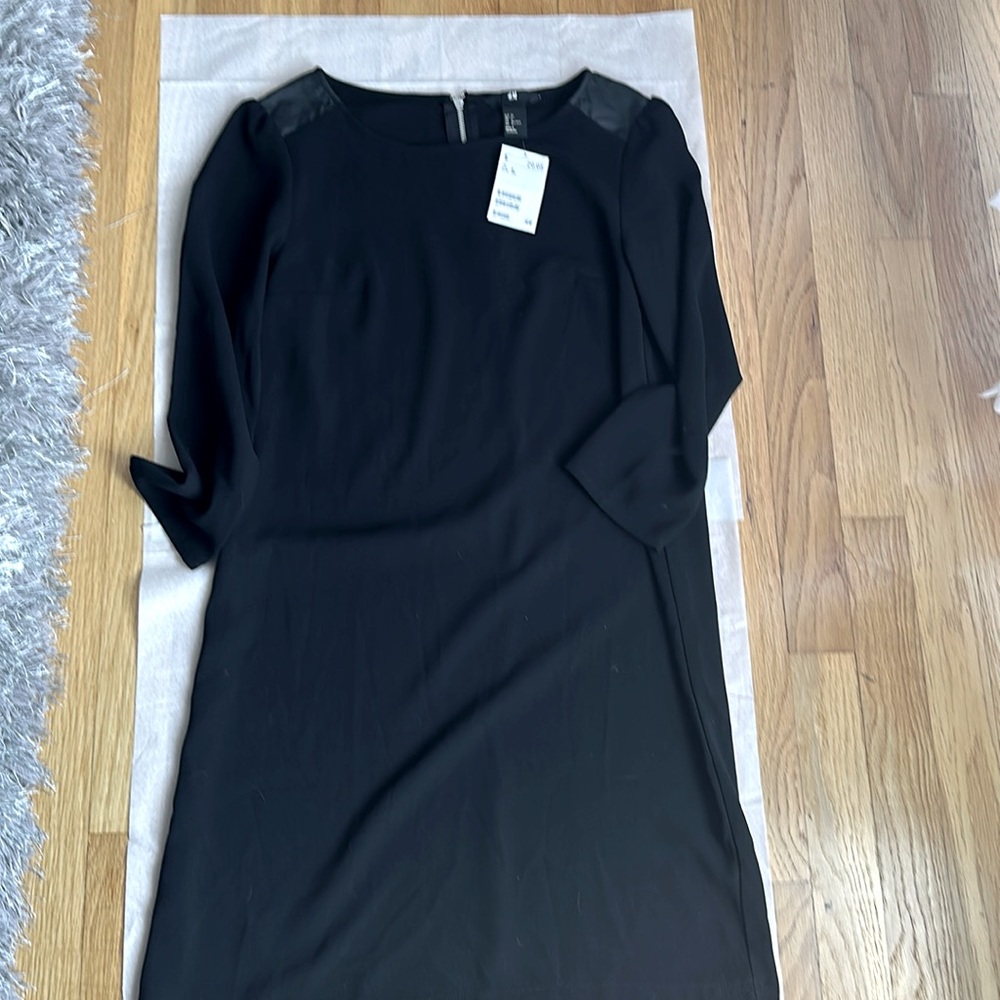 NWT black mini 3/4 sleeve dress